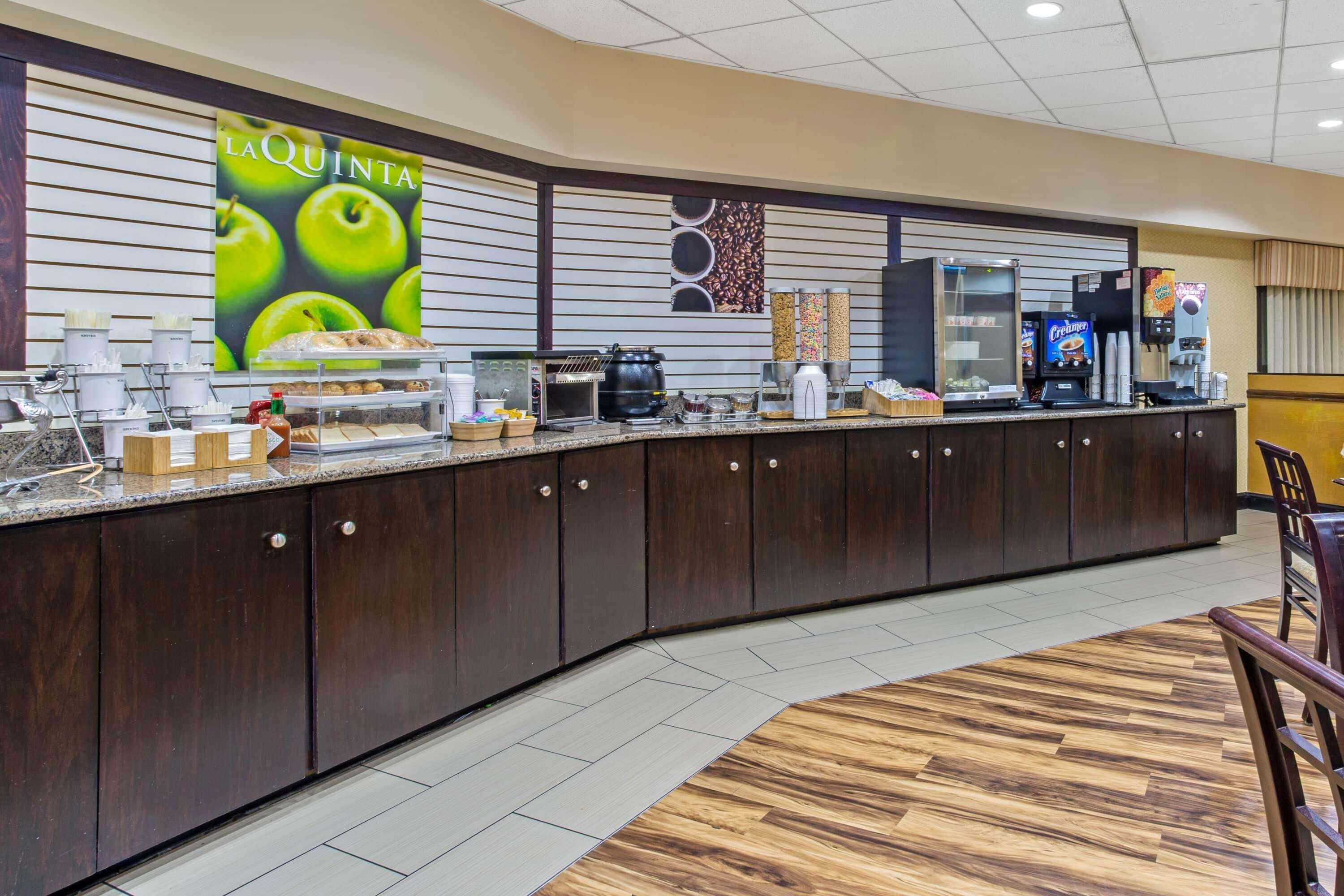 Hotel La Quinta By Wyndham Salisbury Exteriér fotografie